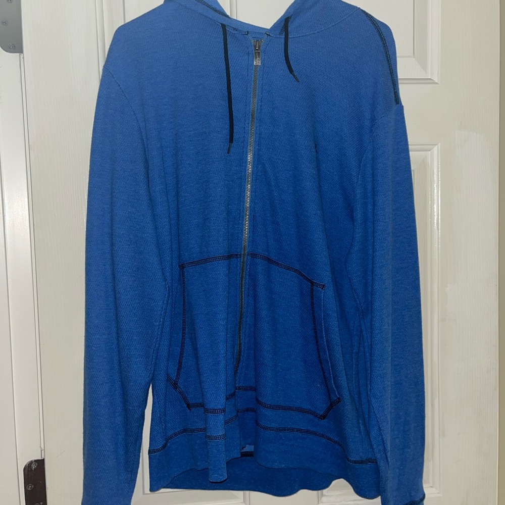 Men’s Penguin zip up hoodie (worn once)